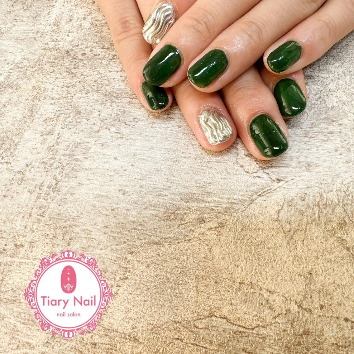 ネイル tiarynail K K🐼のネイルデザイン