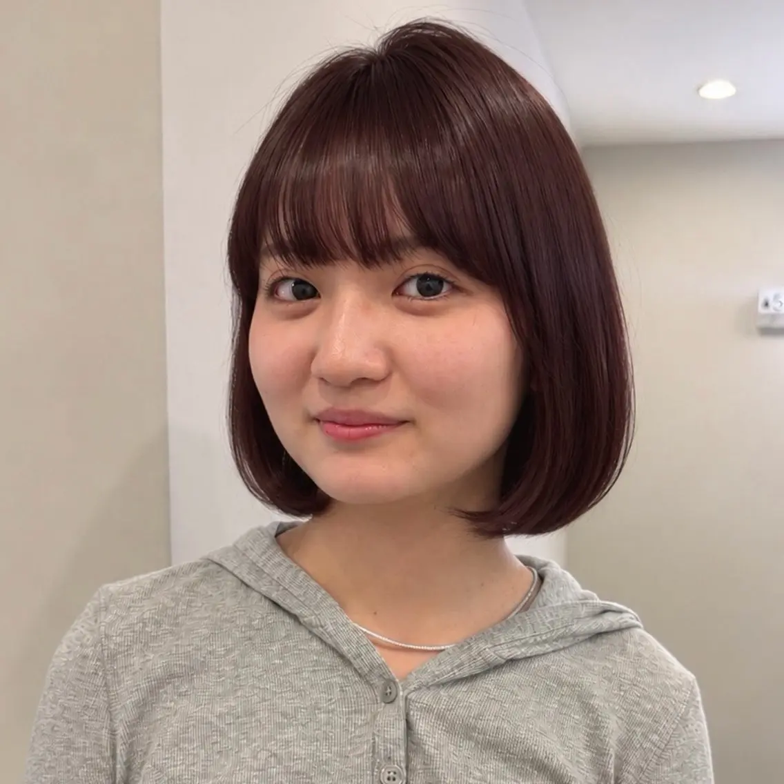 ミディアム カラー 顔周りレイヤー꙳⋆ ミディアム⌇SAKIのヘアスタイル