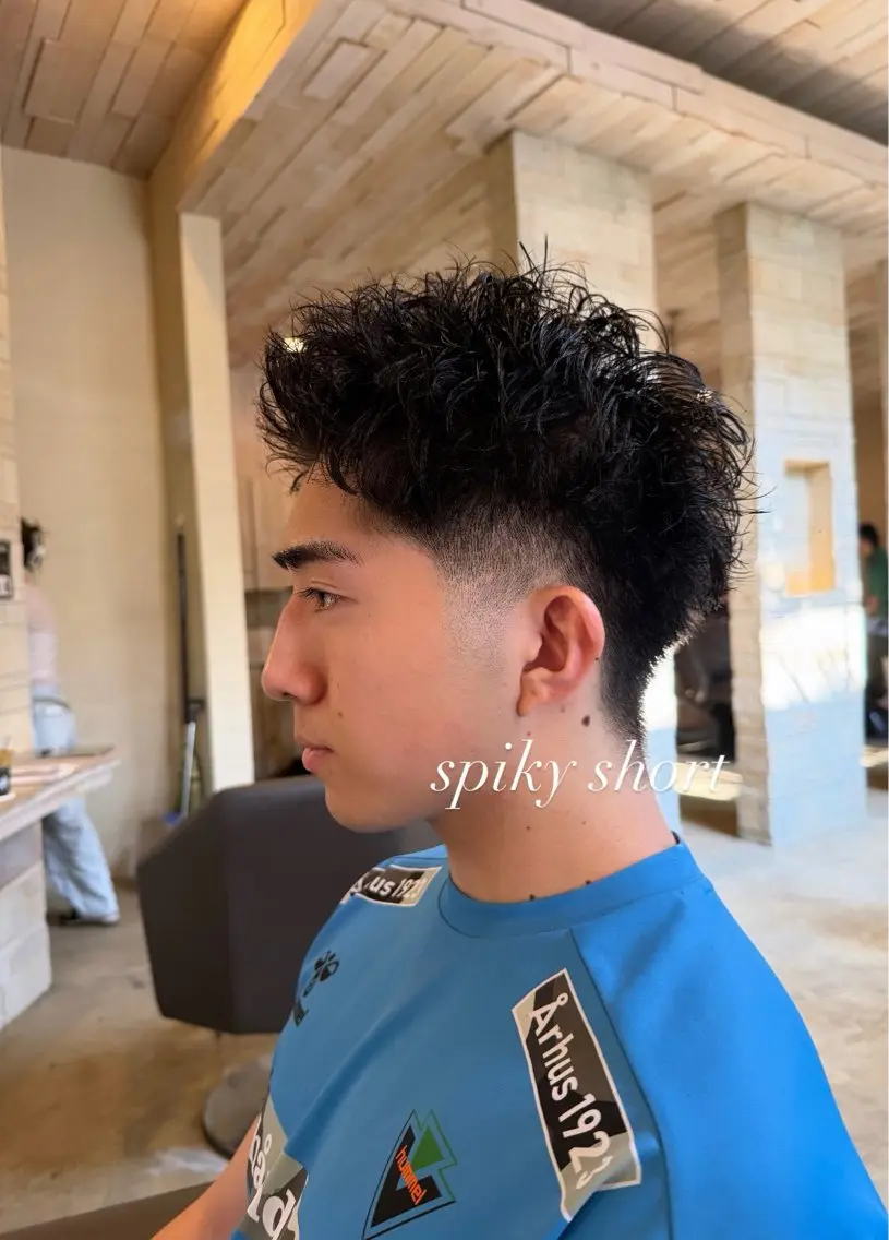 パーマ メンズ メンズパーマ メンズショート スパイキーショート 艶カラー/メンズ パーマ/伊藤愛麻のヘアスタイル
