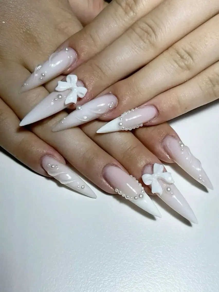 ネイル フレンチネイル ジェルネイル 韓国ネイル マグネットネイル 持ち込み ハンドネイル Royal nail_Mimiのネイルデザイン