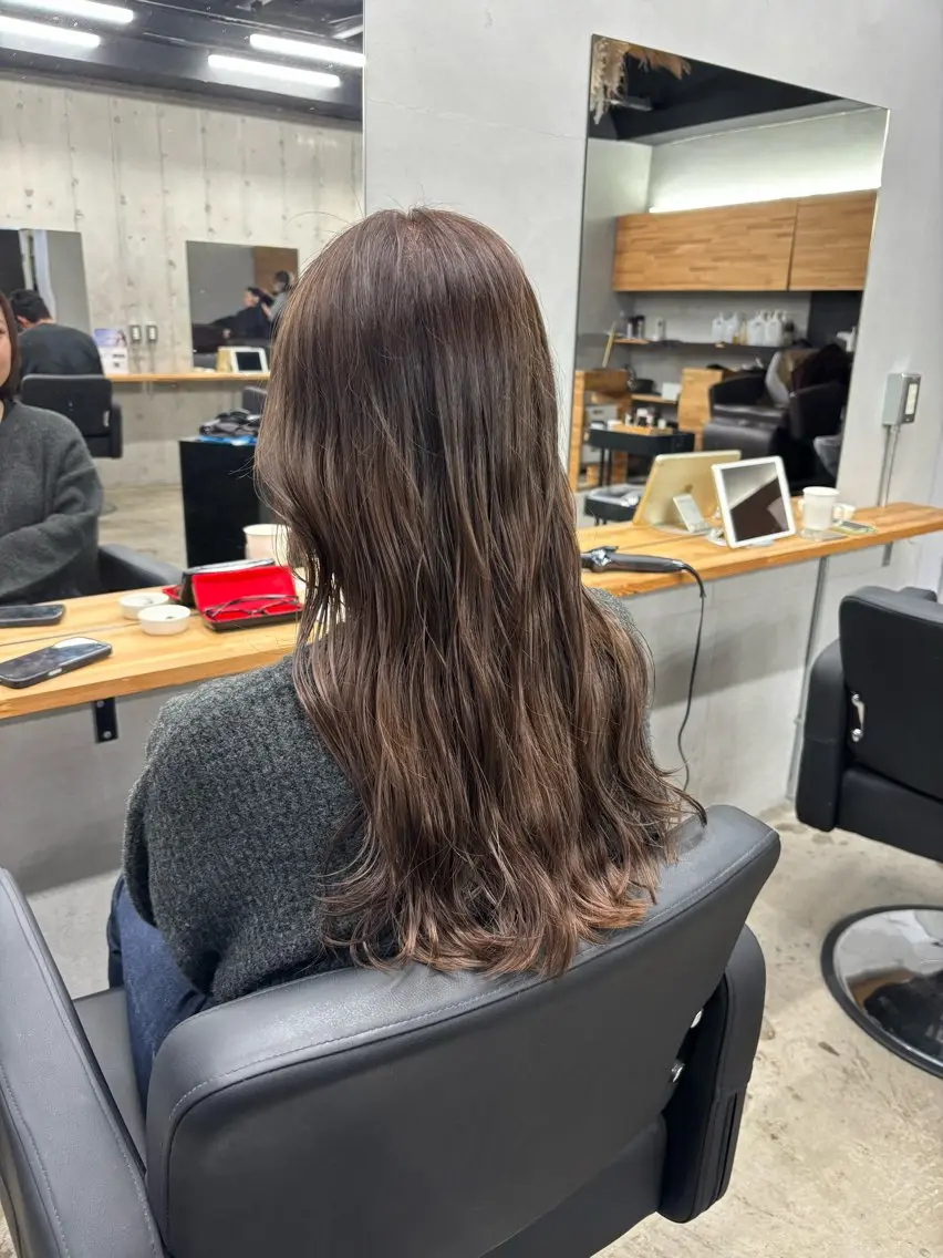 セミロング カラー . Manatoのヘアスタイル