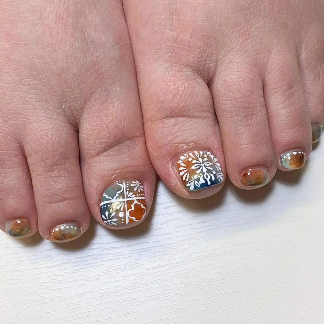 ネイル フットネイル FIORITURA aiのネイルデザイン