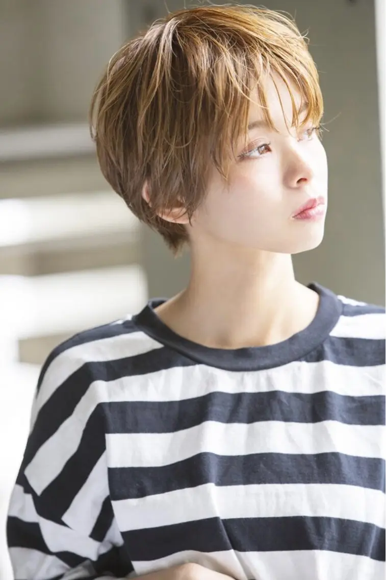 ショート カラー 菅原 大佑のヘアスタイル