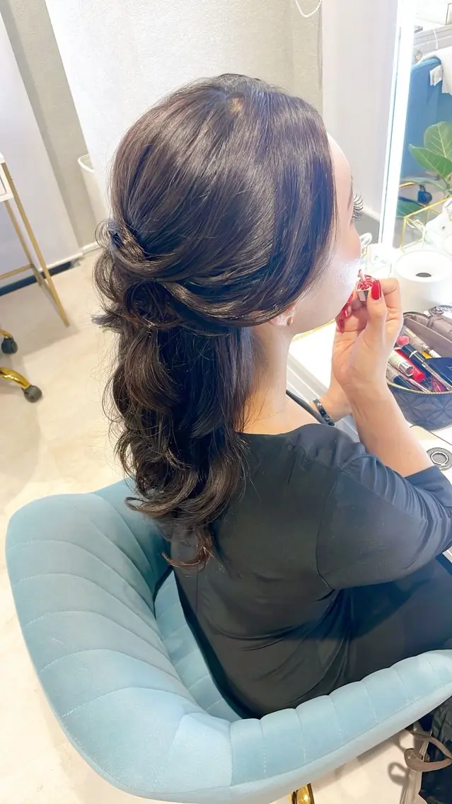 セミロング ヘアアレンジ ハーフアップ 大嶋 日向子のヘアスタイル