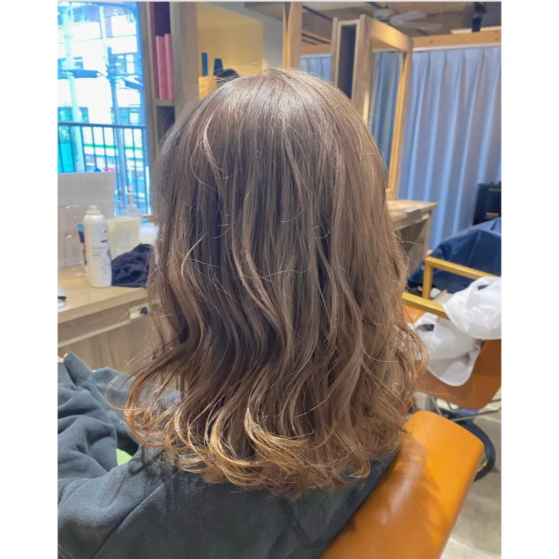 カラー 🩵盛れる顔周りヘア EMI🩵のヘアスタイル