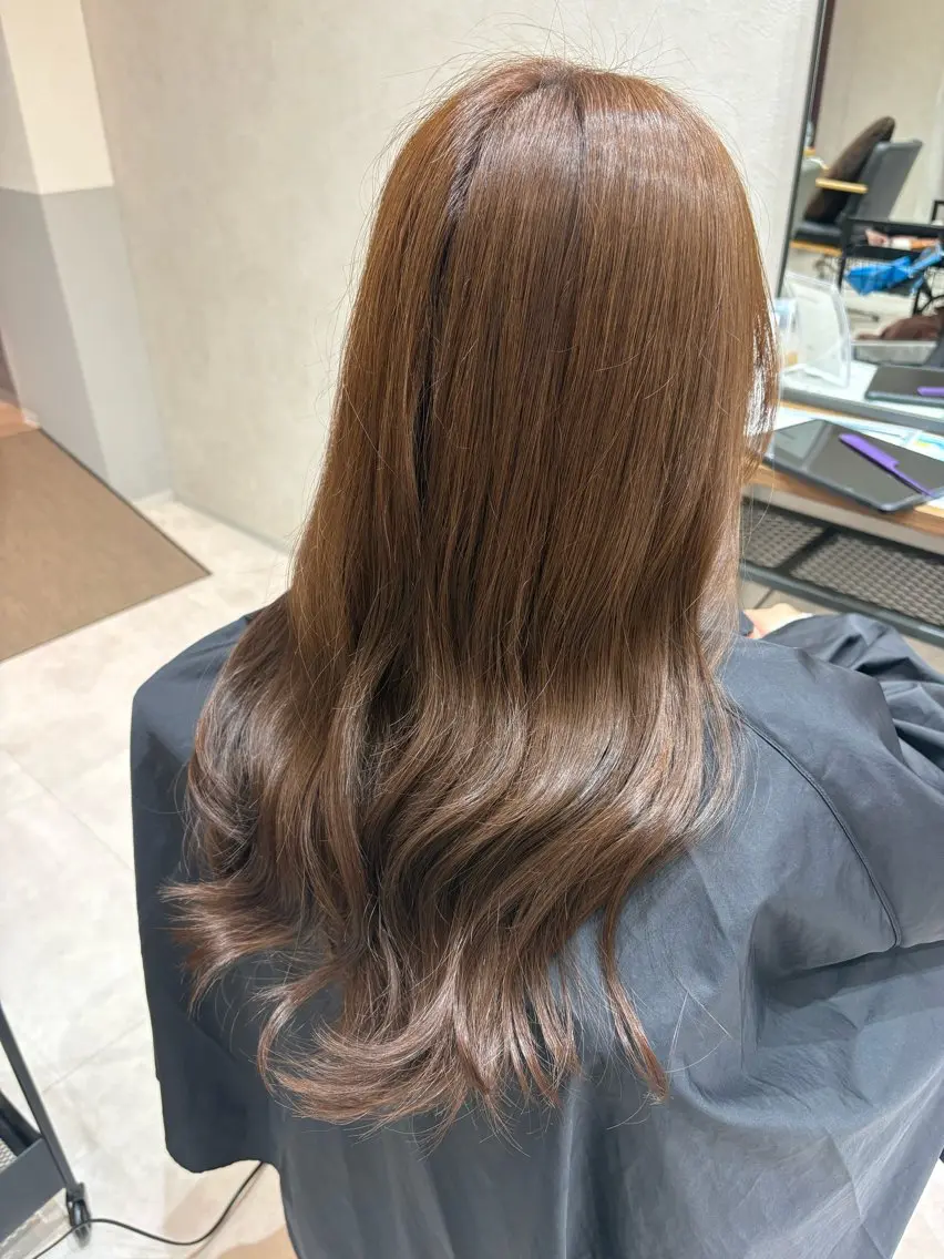 カラー ヘアカラー 小西 暖のヘアスタイル