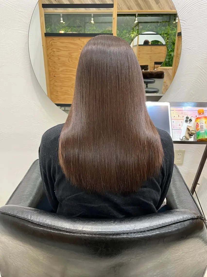 セミロング イシイ リョウコ 縮毛矯正×ショートのヘアスタイル