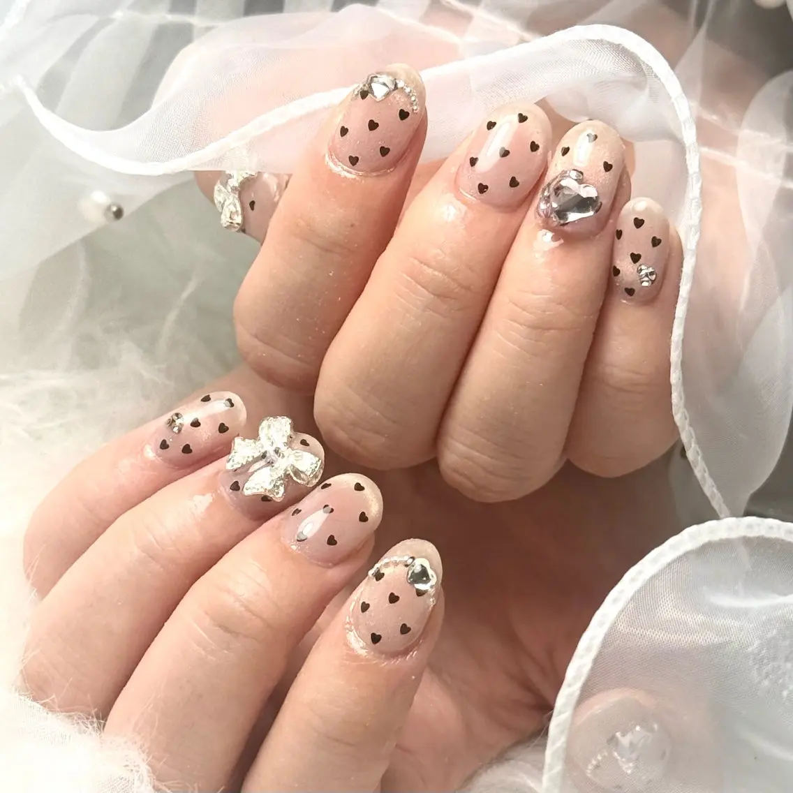 ネイル ルシイ🎀新宿長さ 出しパーツ専門店のネイルデザイン