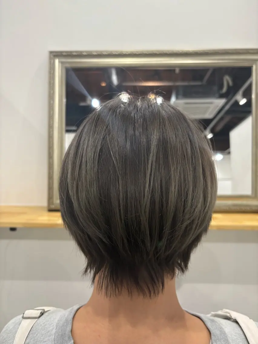 カラー 山本 晴香のヘアスタイル