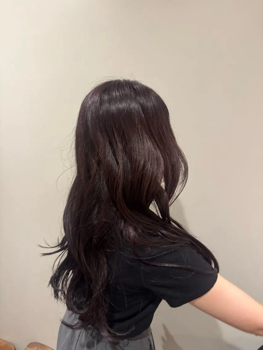 カラー ヘアカラー 櫻木 志穏のヘアスタイル