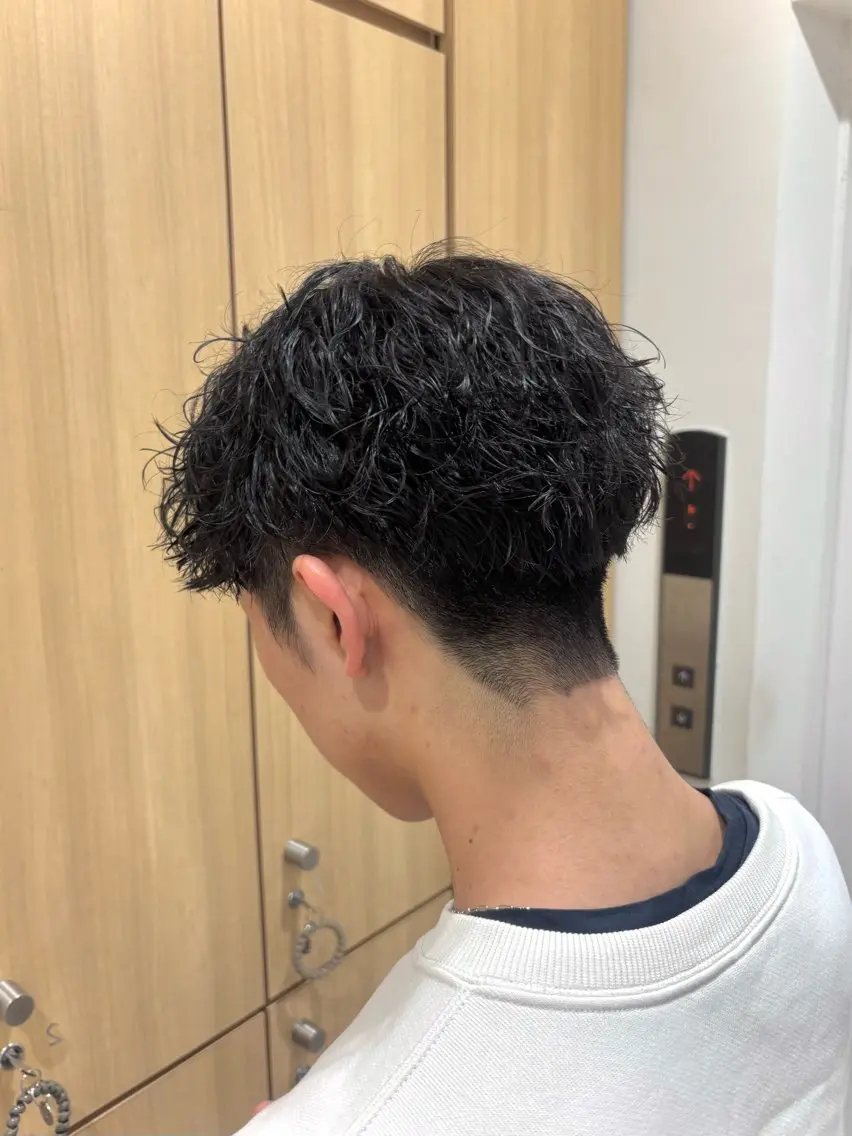 パーマ メンズ カット パーマ かどた はるなのヘアスタイル