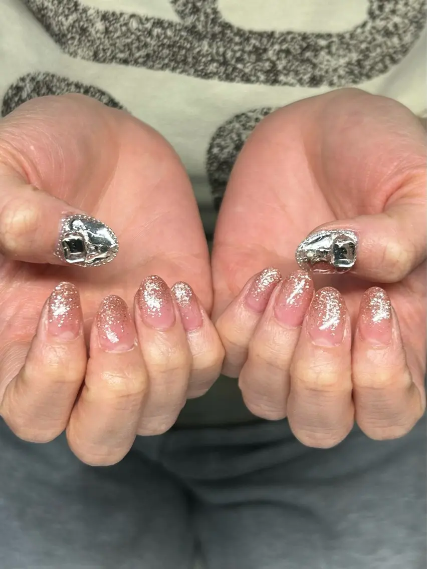 ネイル IROHA NAIL 愛音のネイルデザイン