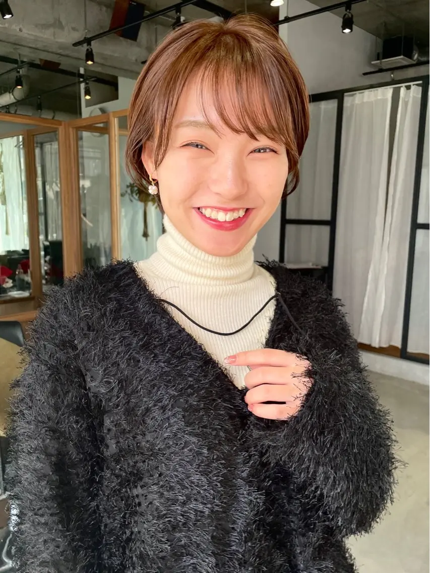 ショート カラー カット ヘアカラー トリートメント FERIA池田 田岡啓佑のヘアスタイル