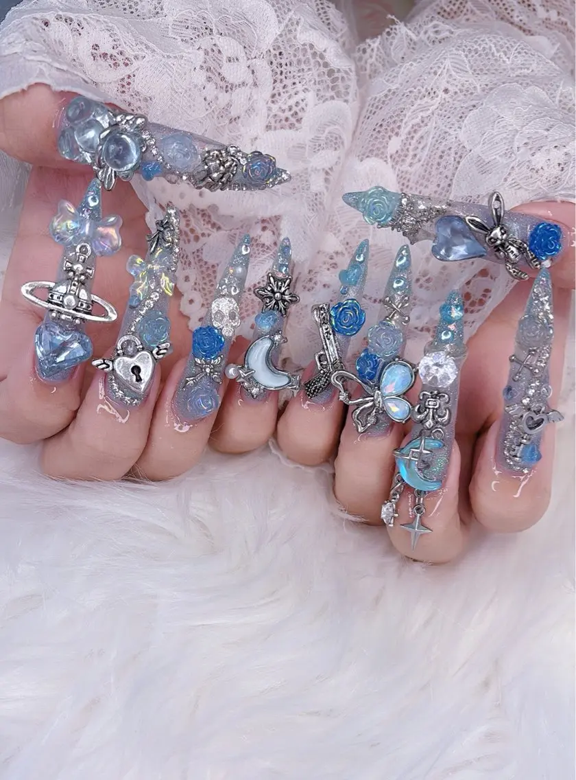 ネイル クリアネイル フレンチネイル ガーリー ロングネイル ハンドネイル ハンドケア mini nailのネイルデザイン