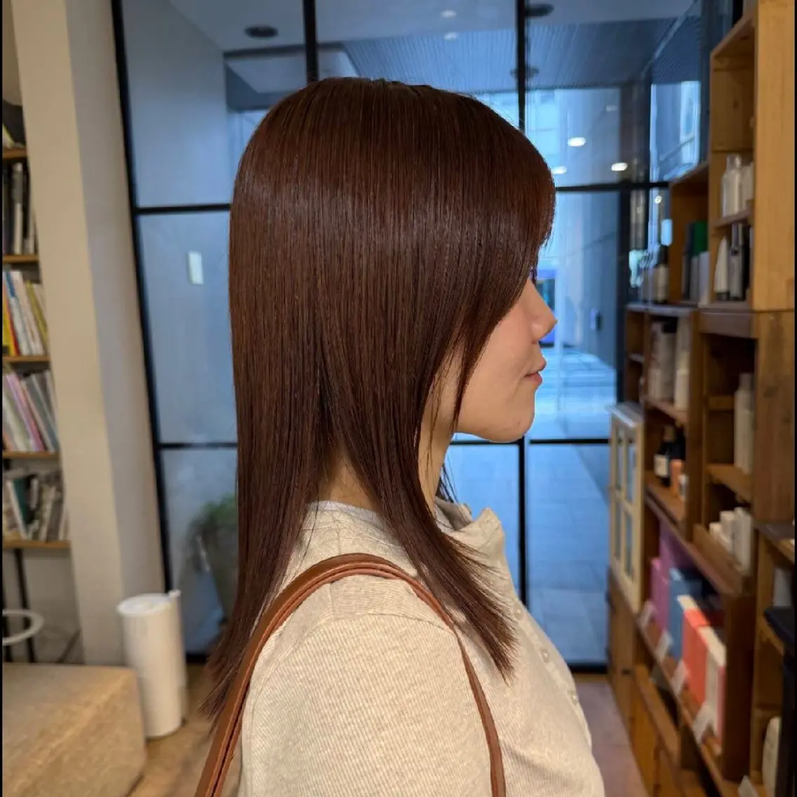 カラー ヘアカラー トリートメント 井口 葉月樹のヘアスタイル