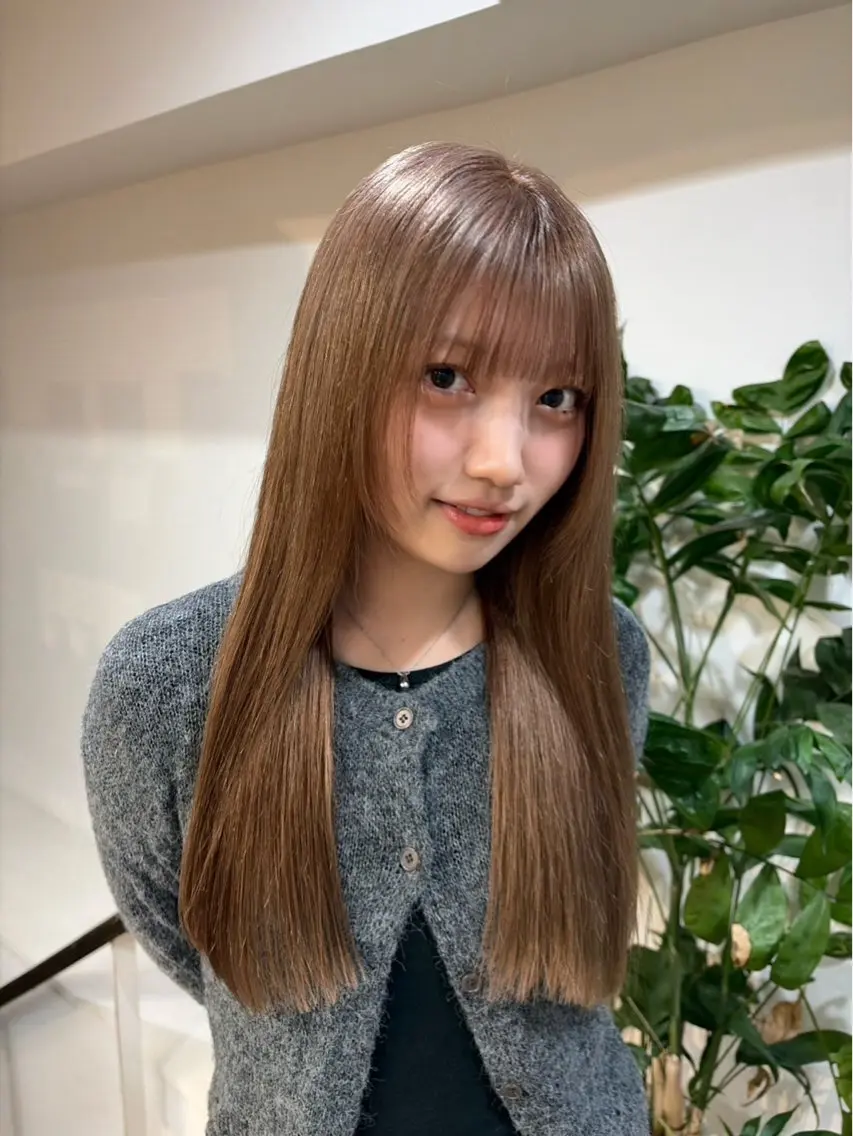ロング ヘアカラー ミルクティーベージュ レイヤー/あげは🎀のヘアスタイル
