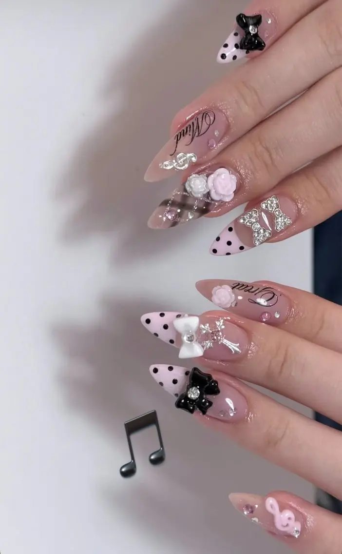 ネイル HAPPI NAIL . LEEのネイルデザイン