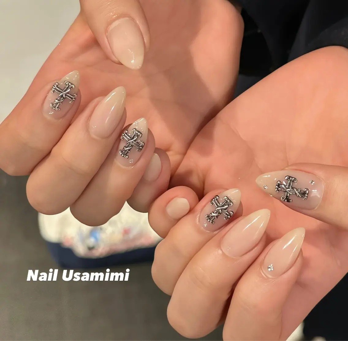 ネイル 韓国ネイル ストーンネイル ワンホンネイル 本町ネイルNail UsaMimiのネイルデザイン