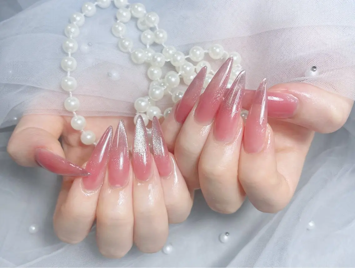 ネイル オーロラネイル クリアネイル フラッシュネイル ジェルネイル グラデーション ハンドネイル Amee Nail Salonのネイルデザイン