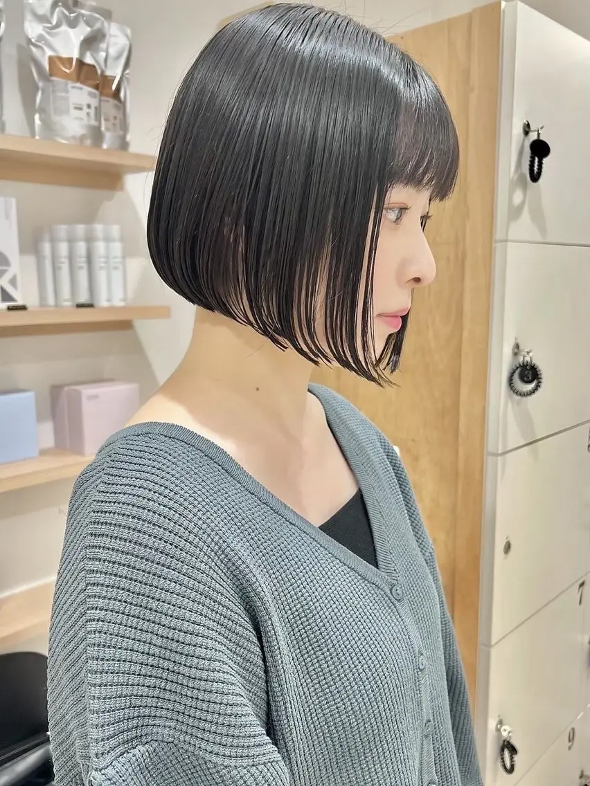 ミディアム 福井 茉菜美のヘアスタイル