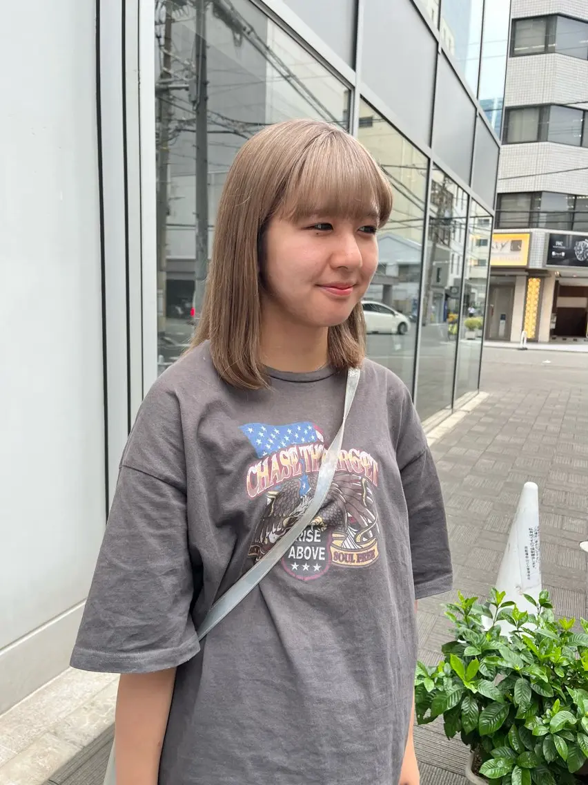 ミディアム カラー ベージュカラー 透明感カラー ダブルカラー イルミナカラー ミルクティーベージュ カット ヘアカラー ショート/パーマ/ カラー/FUKOのヘアスタイル