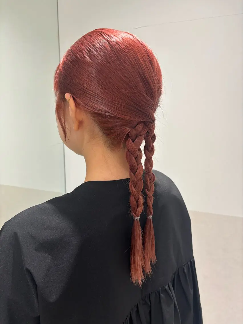 セミロング カラー ヘアアレンジ ピンクカラー カット ヘアカラー トリートメント ヘッドスパ 押切 響 のヘアスタイル