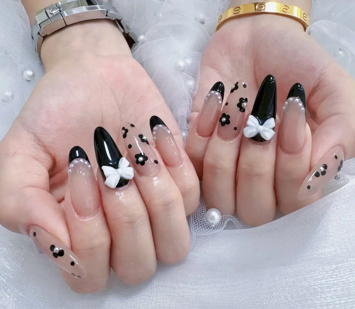 ネイル オーロラネイル べっ甲ネイル チークネイル 成人式 長さ出し ハンドネイル ハンドケア For you. Nail Salonのネイルデザイン