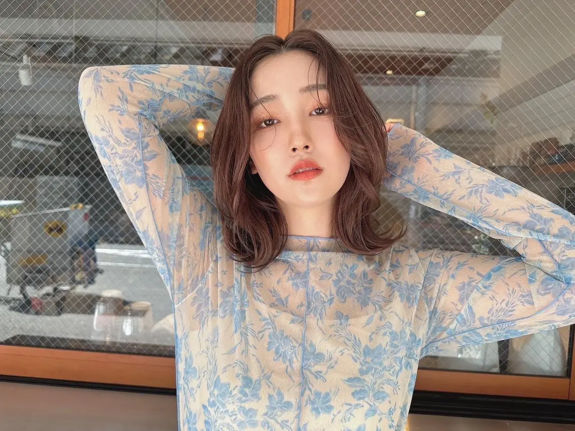 ミディアム ルービック 梅田茶屋町店のヘアスタイル