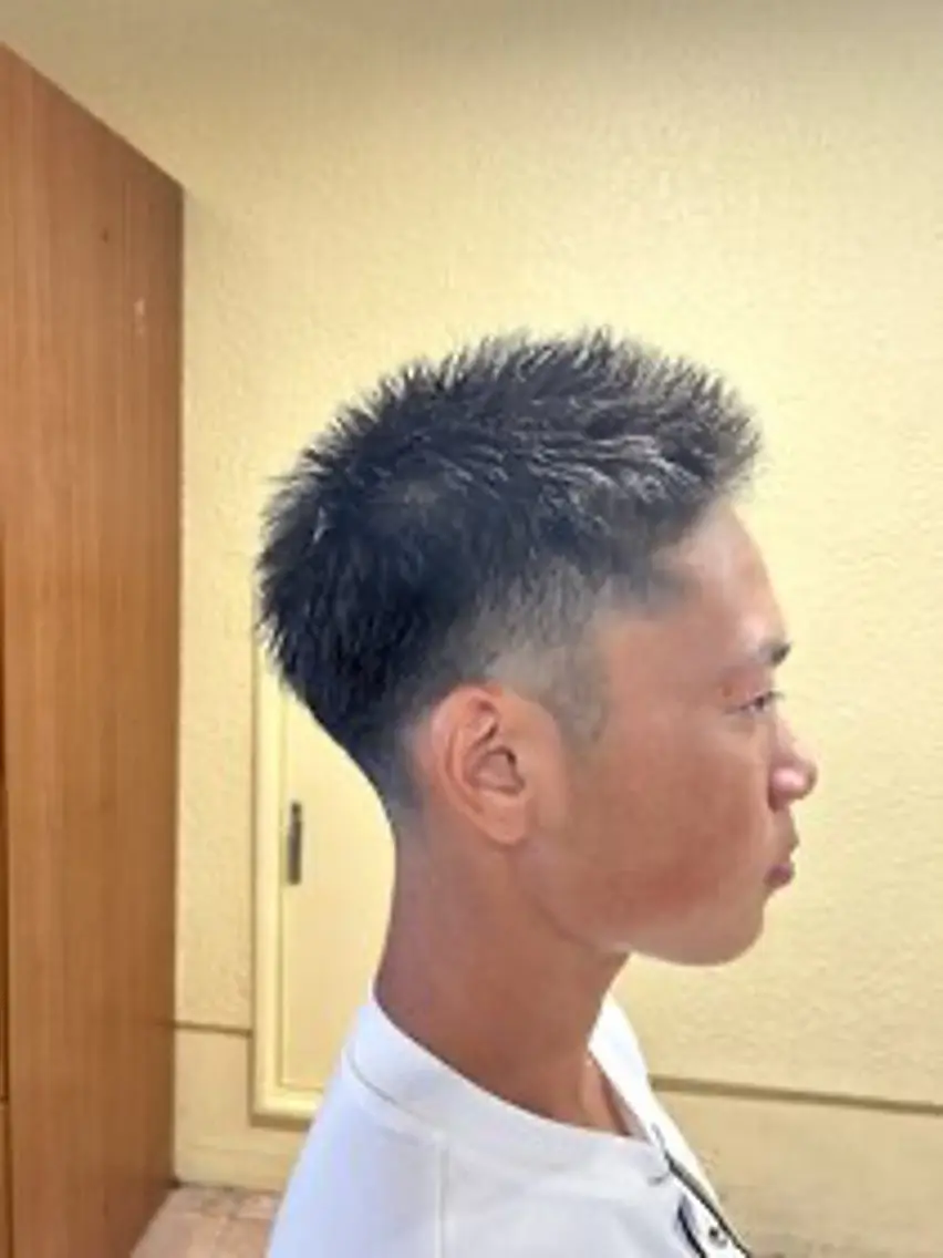 ショート メンズ フェードカット NICCOLO西新 TERUのヘアスタイル