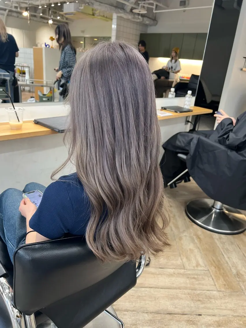 ロング カラー カット ヘアカラー トリートメント ベージュ/髪質改善 新潟/万代/井上佑のヘアスタイル