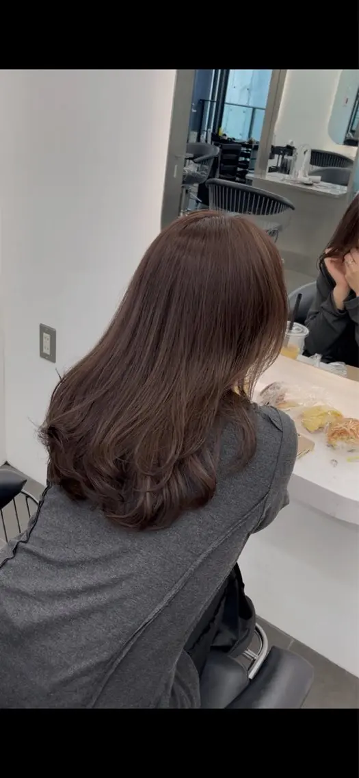 カラー ヘアカラー ベージュカラー🤎 ayukaのヘアスタイル