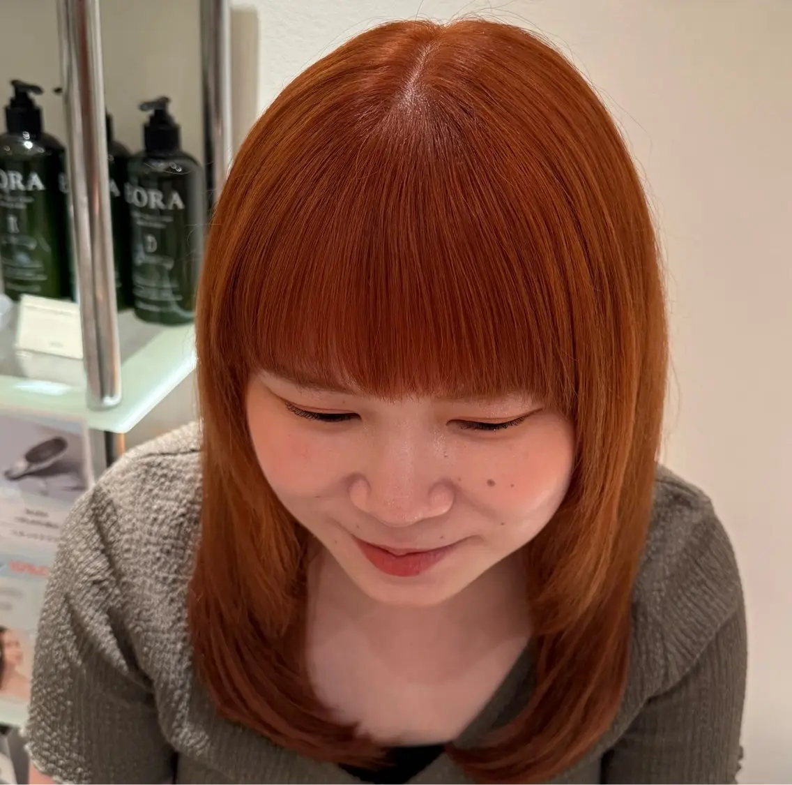 セミロング カット ヘアカラー レナークアリア 梅津美憂のヘアスタイル