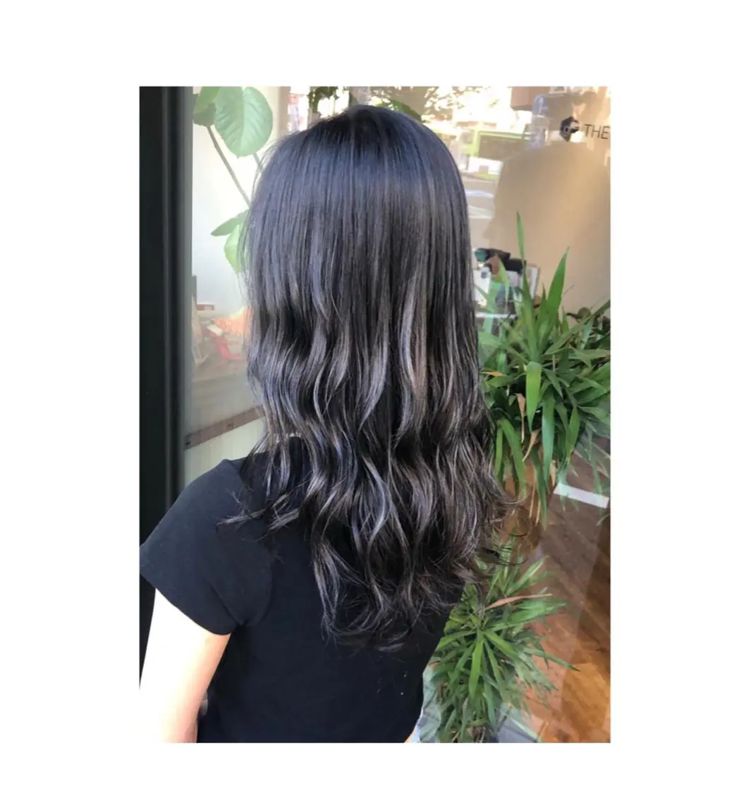 ロング カラー あらい なつみのヘアスタイル