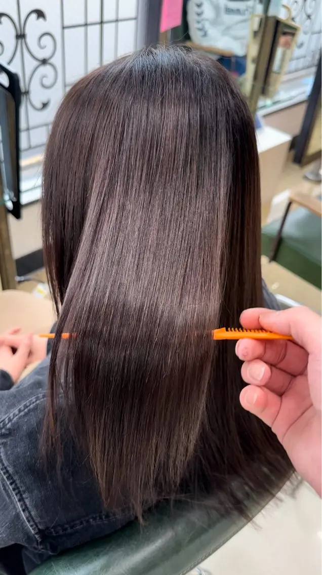 ロング カラー Ingrove 千鳥町のヘアスタイル