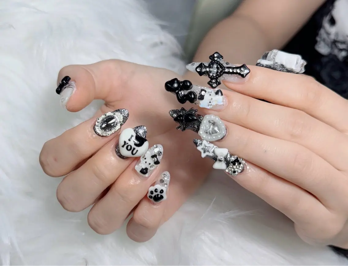 ネイル チークネイル 長さ出し フラッシュネイル フレンチネイル グラデーション ハンドネイル Lenie Nail Salonのネイルデザイン