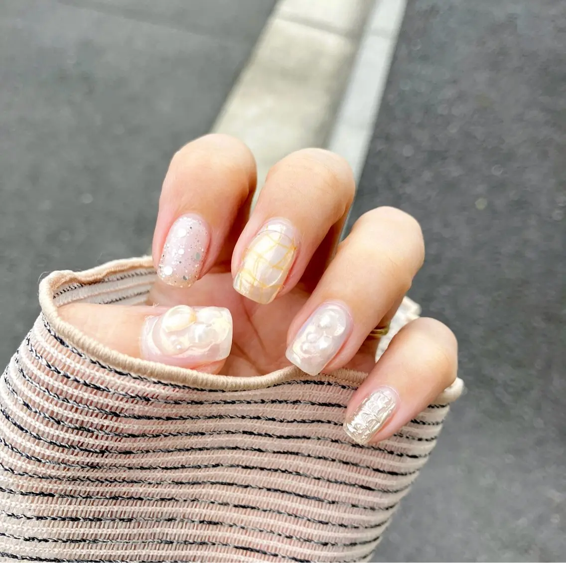ネイル オーロラネイル ミラーネイル BETTISH. KUMIKO☺︎︎のネイルデザイン