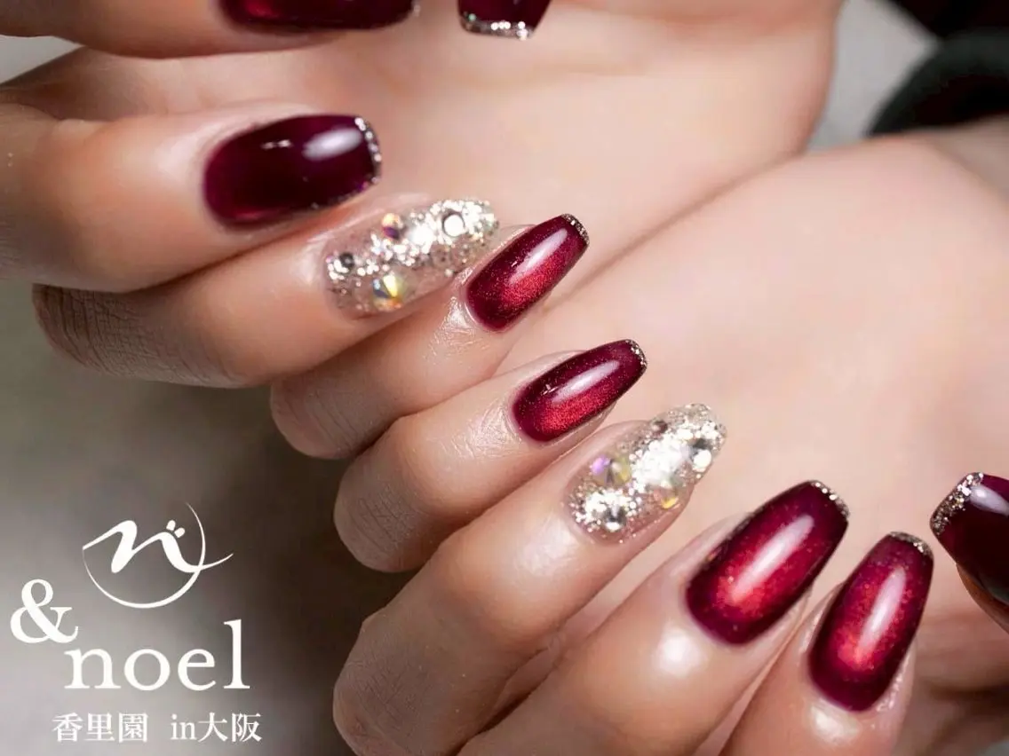 ネイル ボルドー マグネットネイル 冬ネイル クリスマス ハンドネイル Nailsalon &Noelのネイルデザイン