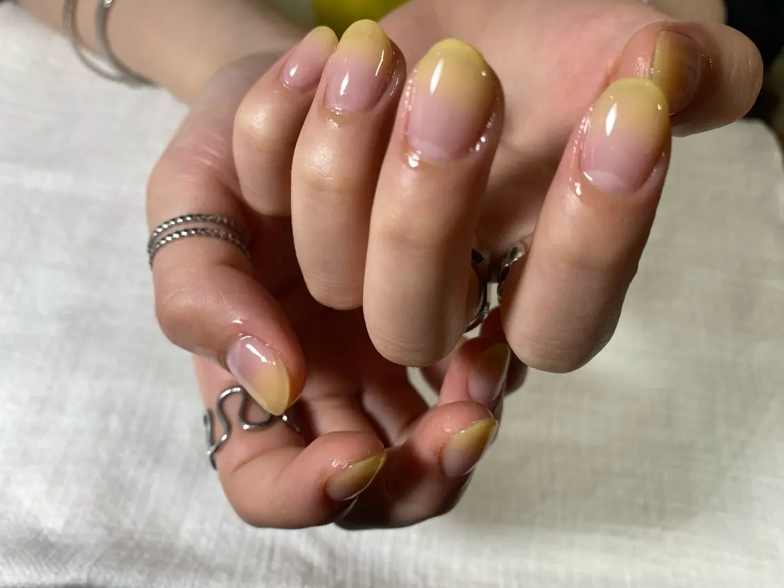 【期間限定】ハンドネイル：グラデーション オフ無の写真