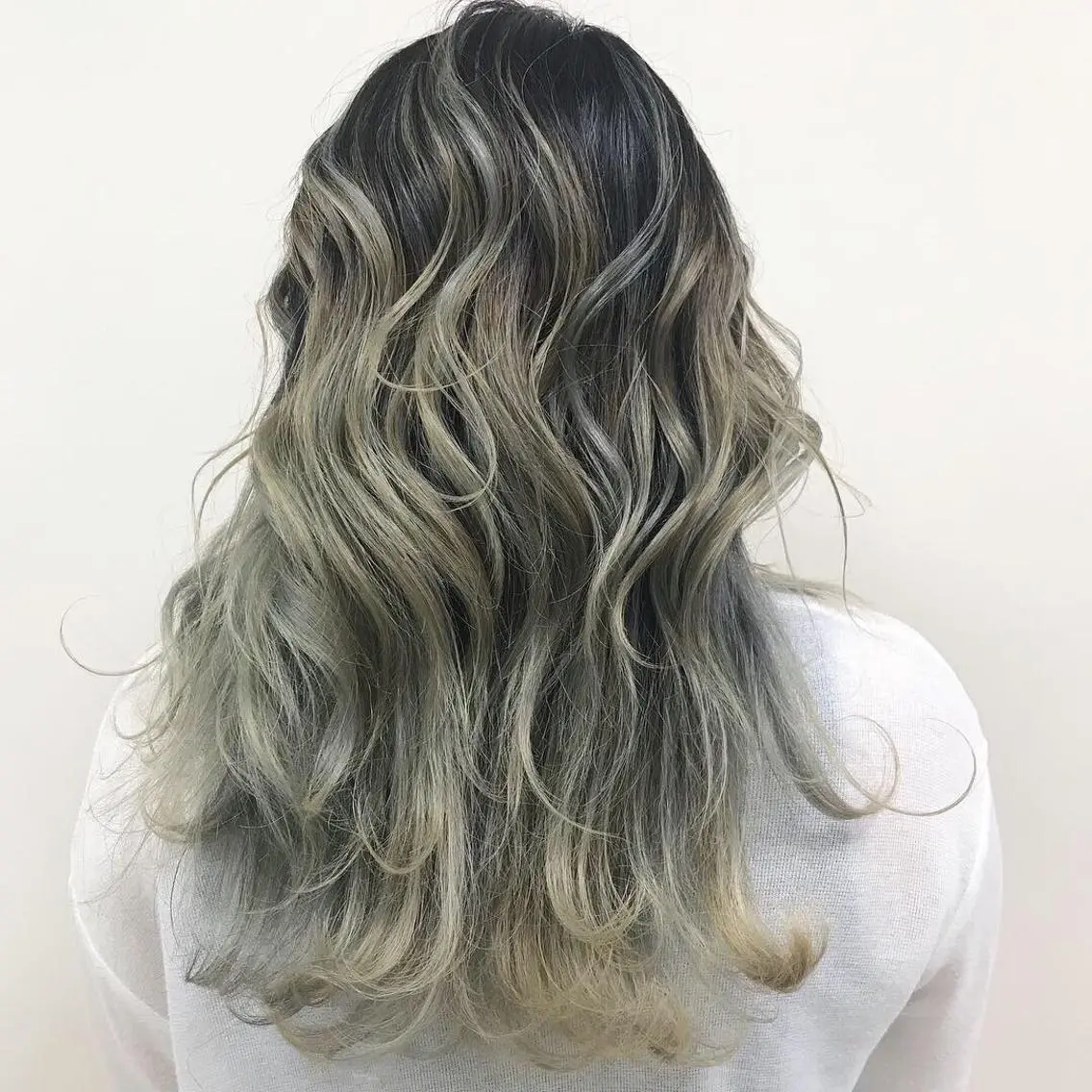 ロング カラー カット ヘアカラー トリートメント Lien 深井店のヘアスタイル