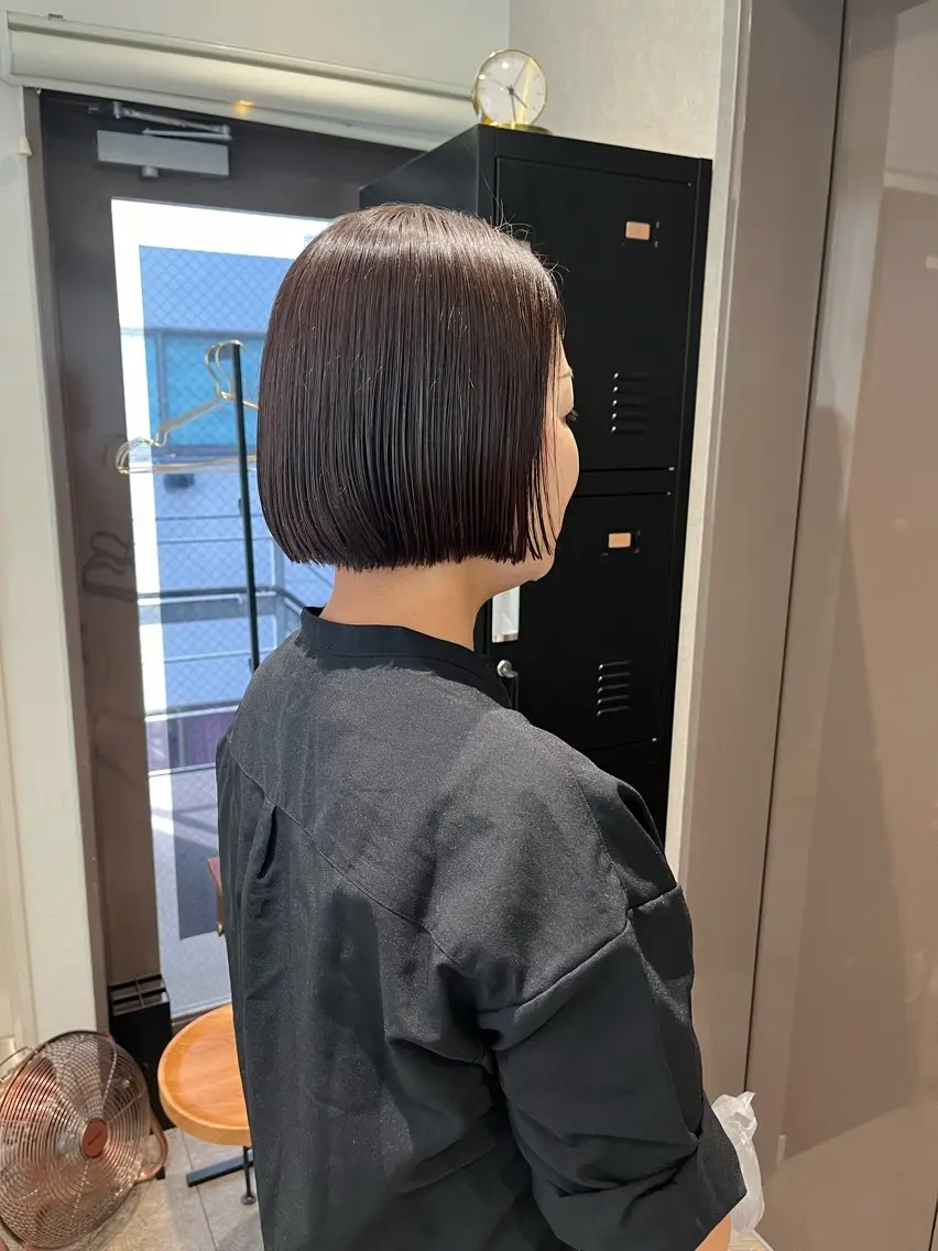 ショート カラー カット QUEなつみ 🕊🫧のヘアスタイル