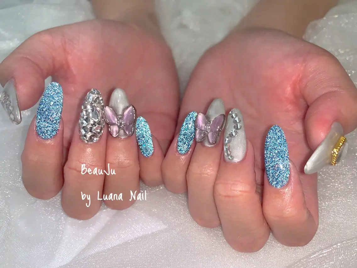ネイル フラッシュネイル ラメ(グリッター) ハンドネイル BeauJu by Luana Nailのネイルデザイン