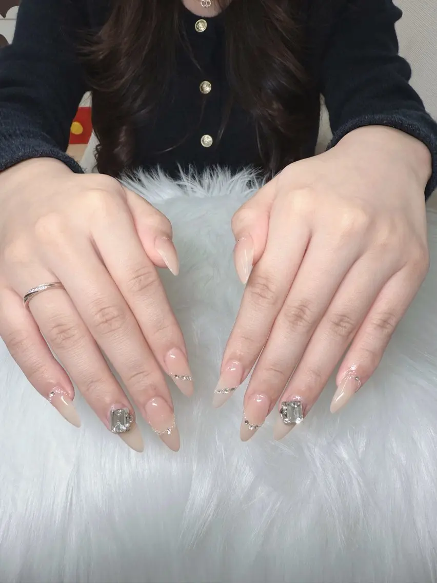 ネイル ジェルネイル 韓国ネイル ロングネイル スカルプネイル ワンホンネイル ハンドネイル GOHOUBI Nail 心斎橋店のネイルデザイン