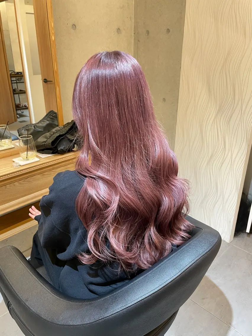 ロング カラー ベージュカラー ブリーチ ケアブリーチ ハイトーンカラー ピンクカラー カット ヘアカラー トリートメント 羽田翔大/ブリーチ/ レイヤー/店長のヘアスタイル