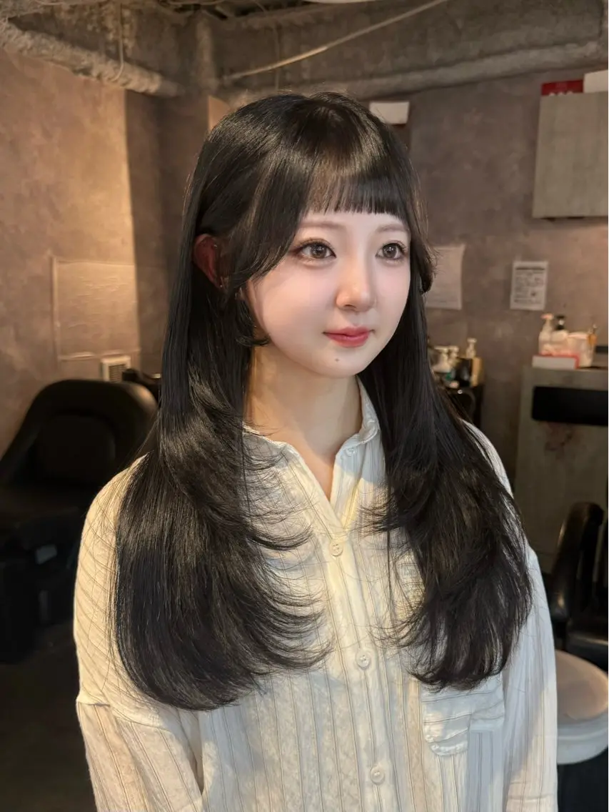 ロング カラー ヘアアレンジ カット ヘアカラー トリートメント 🌱巴結生🌿グレー ジュ☁️ミルクティーのヘアスタイル