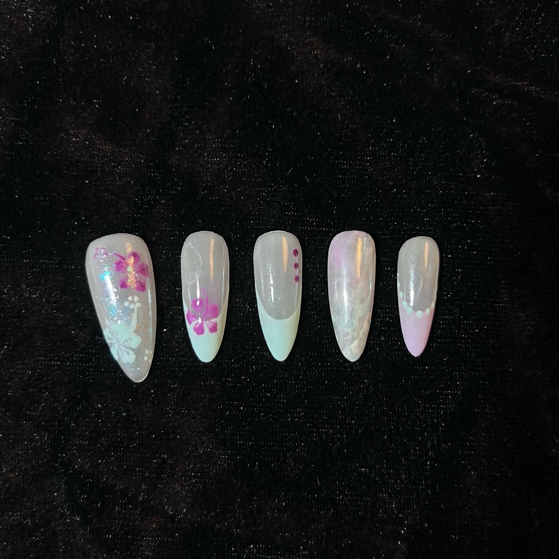 ネイル noir nails Kanaeのネイルデザイン