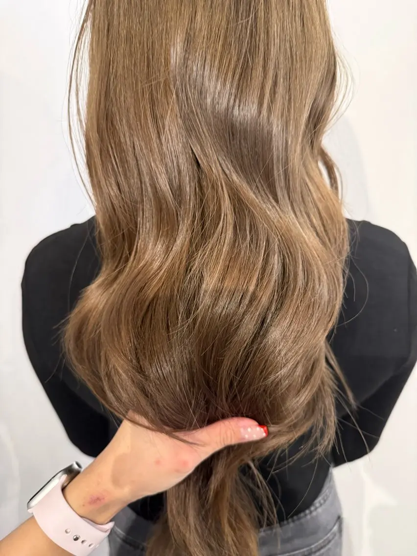 ロング カットモデル yumekaのヘアスタイル