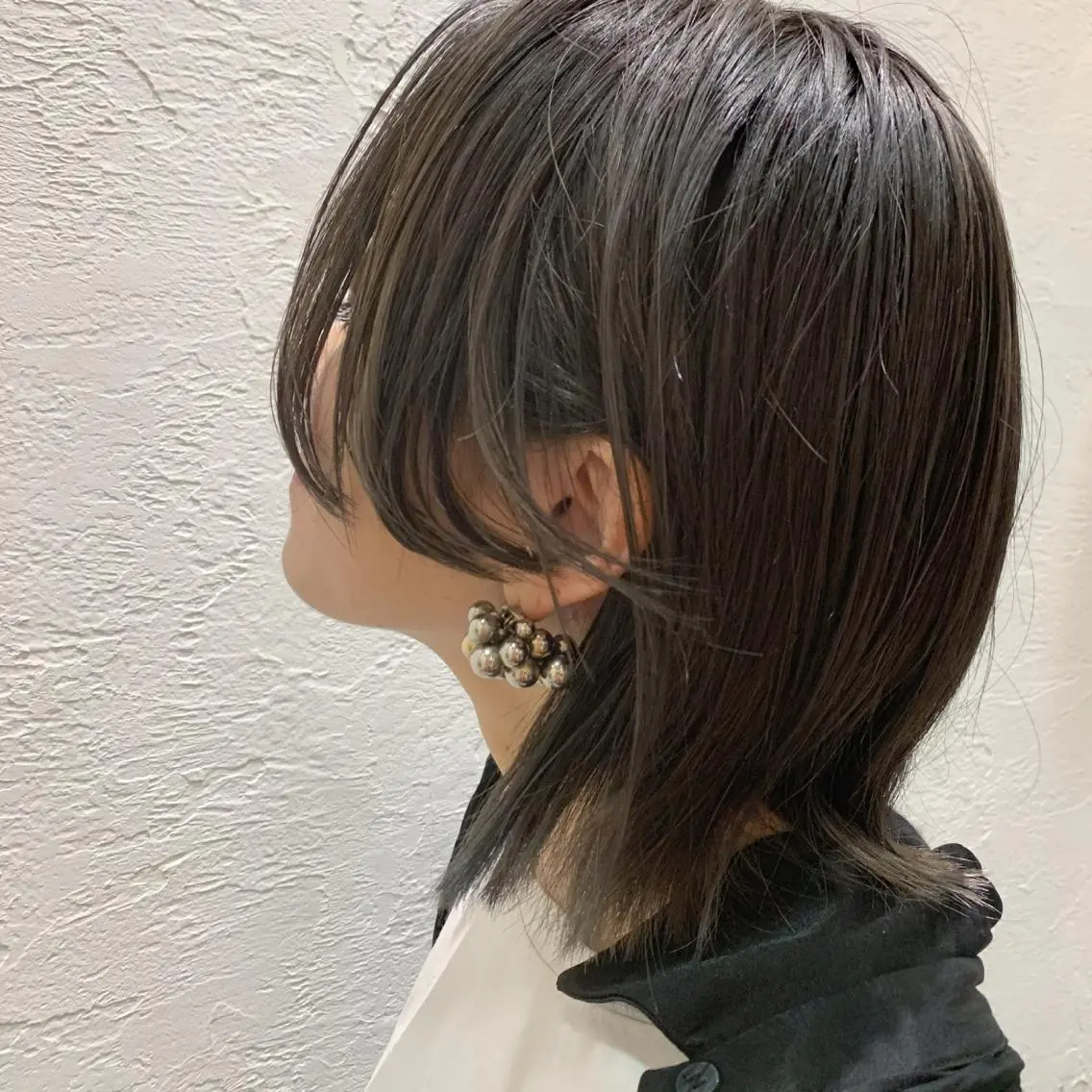 ミディアム カラー fio マナミのヘアスタイル