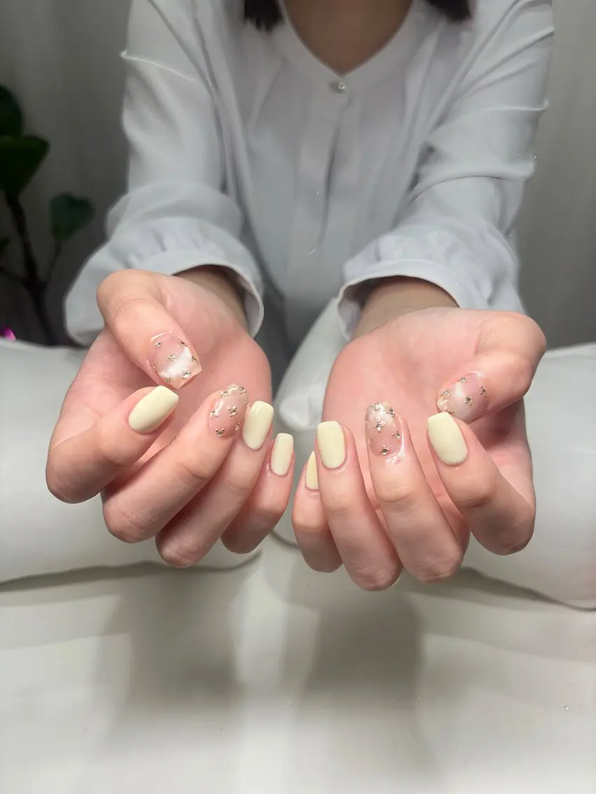 ネイル ストーンネイル ハンドネイル ネイルサロン /しあわせたいむ🌱のネイルデザイン