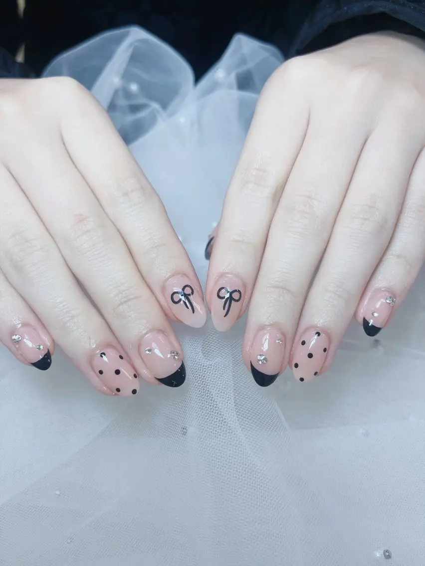 ネイル チークネイル 成人式 フレンチネイル グラデーション 氷ネイル・うるうるネイル ハンドネイル DUO MI nail salonのネイルデザイン