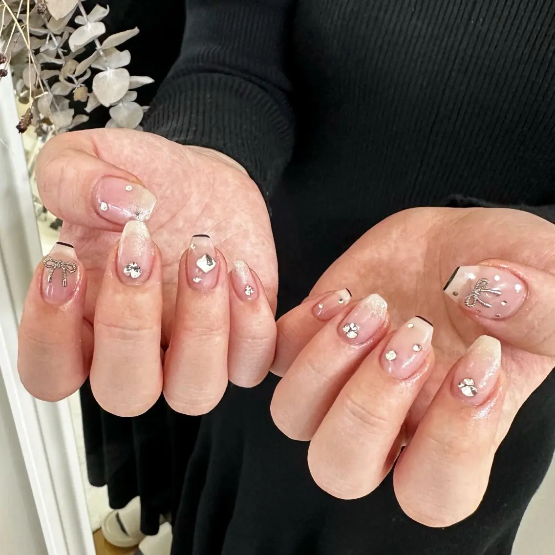 ネイル Elegancia. Hiromiのネイルデザイン